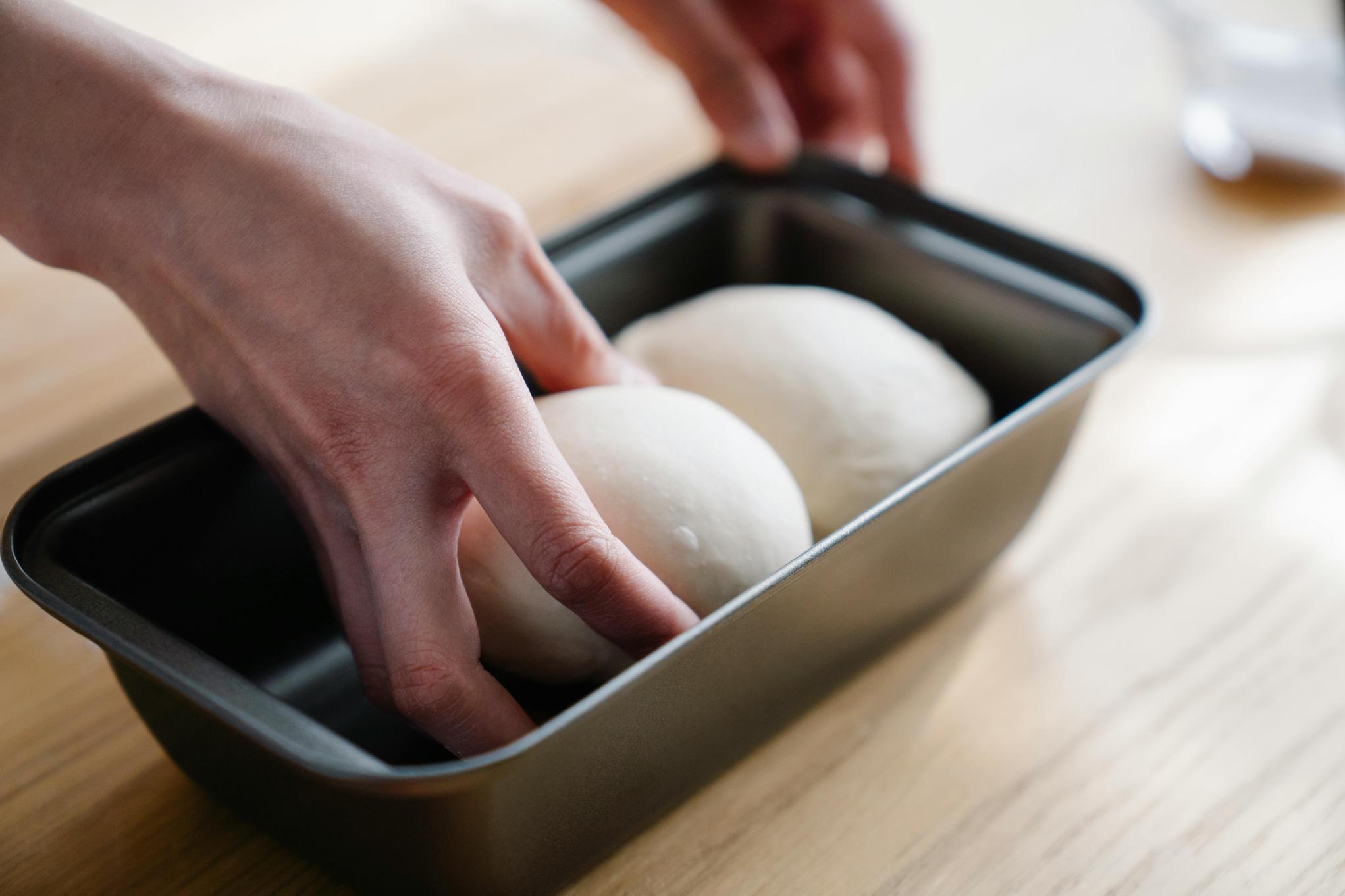 How Do Bread Makers Work: A Comprehensive Guide